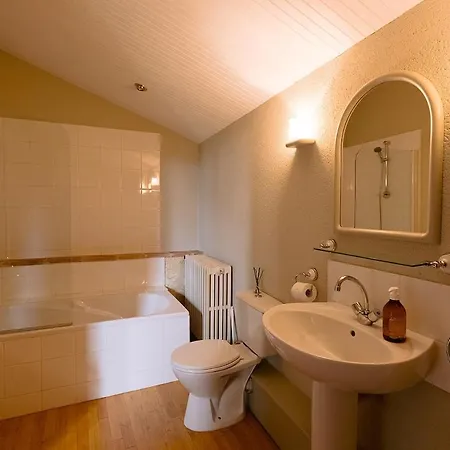 Remarkable Renovated Castle Villeneuve-sur-Lot