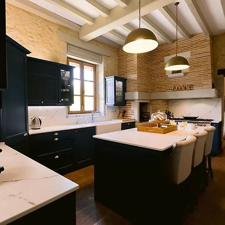 Remarkable Renovated Castle * Villeneuve-sur-Lot